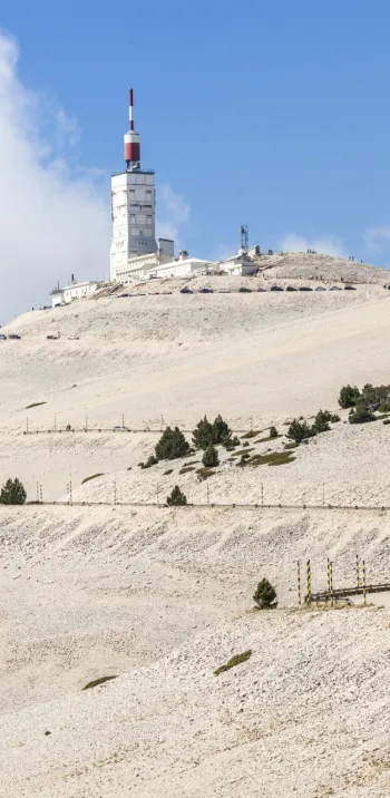 1912 m : mont Ventoux