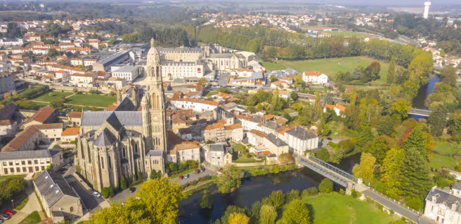 Le Puy du Fou (Les Epesses) – Mortagne-sur-Sèvre