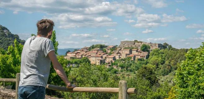 Vue sur le quartie du Fort à Banne
