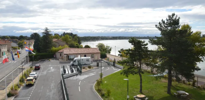Camping Les Lucs