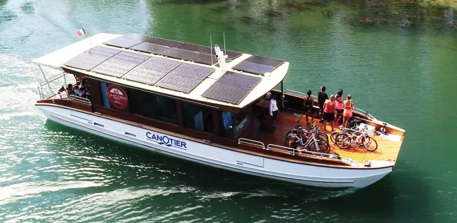 Boat rides with "Les Canotiers BoatnBike"