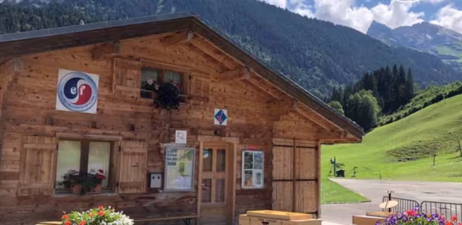 Cluses, Arve & Mountains Tourism - Le Reposoir Office