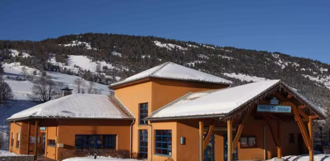 La Maison du Dévoluy sous la neige