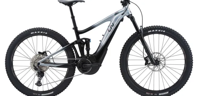 Electric bikes and scooters for hire - Cycles et Co
