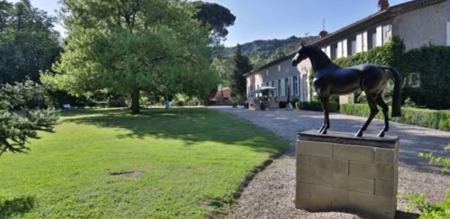 La Chapelle aux Acacias