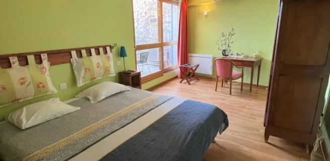 Auberge des trois ami.es