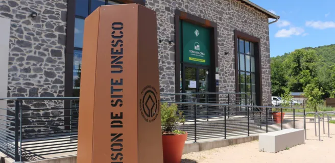 Extérieur de l'office de tourisme de Volvic