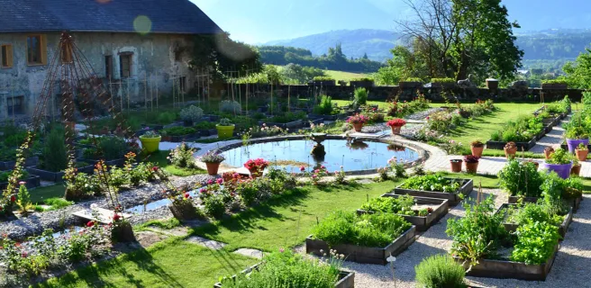 "Le Cottage" - In the castle of Les Allues