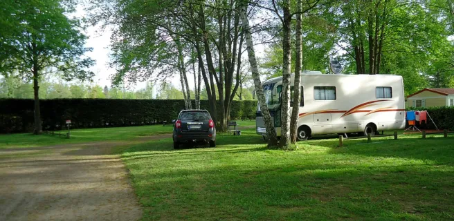 Aire Camping-Car au Camping de l’Eau Mère