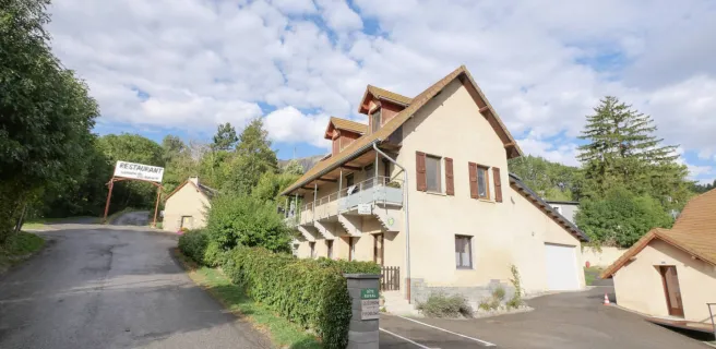 Gîte M. Mme MAULLIER Régis et Béatrice Laye village