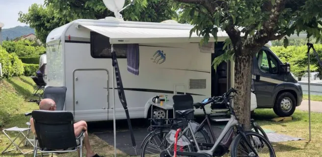 Aire de camping-cars - Camping le Castelet