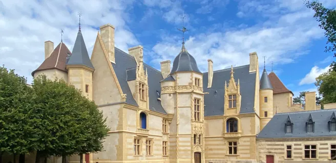Château et jardins d'Ainay-le-Vieil