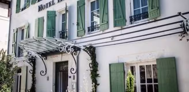 Hôtel Henri IV