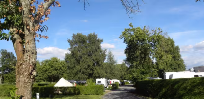 Camping municipal de Saint-Hilaire-du-Harcouët > La Sélune