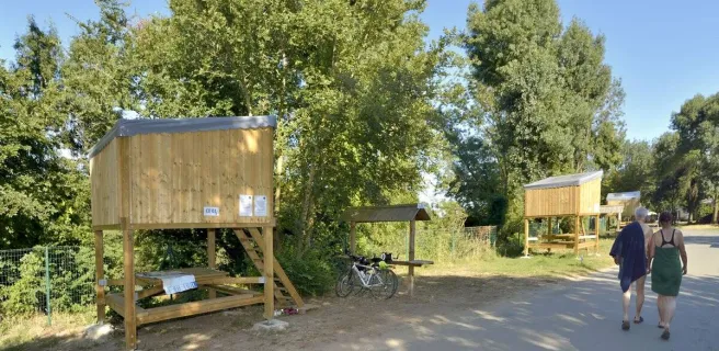 CAMPÉTOILES SUR PILOTIS DU FLOWER CAMPING ILE D'OFFARD