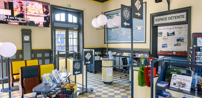 MAURICE NICOLAS / MofoStudio.fr