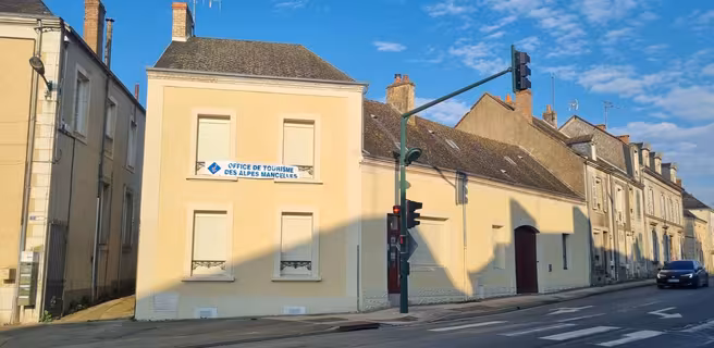 Office de Tourisme des Alpes Mancelles - BIT de Beaumont-sur-Sarthe