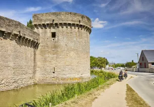 Les remparts de Guérande à vélo