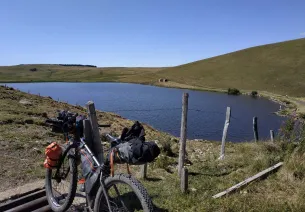 Lac de Saint-Alyre sur la GTMC VTT