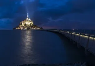 L’abbaye du Mont Saint-Michel du nuit