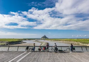 Vue sur Le Mont-Saint-Michel depuis La Véloscénie