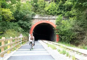Le tunnel du Hom sur la Vélo Francette
