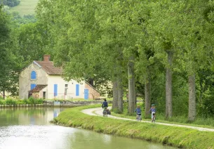 Le Canal de Bourgogne à vélo