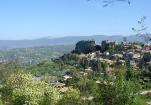 Village de Saignon sur la Méditerranée à vélo
