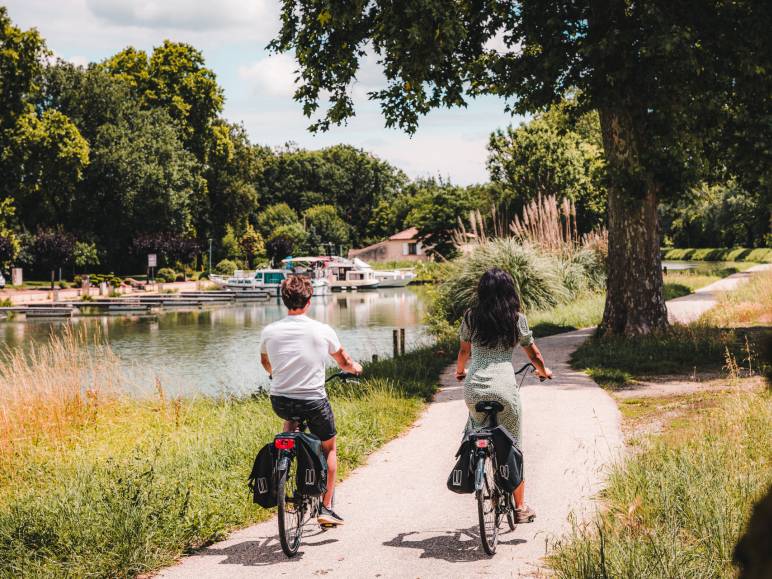 Canal de la Garonne à vélo - Valence d'Agen