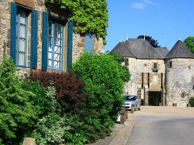 Fresnay-sur-Sarthe, ancient fortified city
