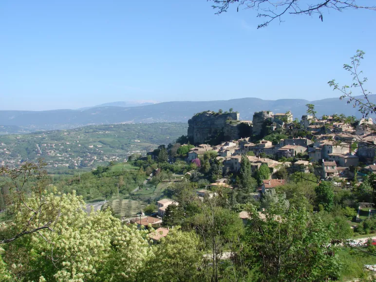 Village de Saignon sur la Méditerranée à vélo